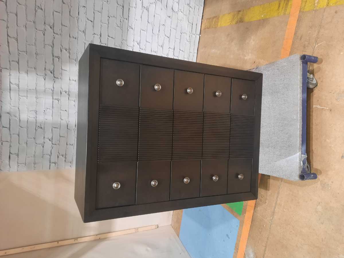 Urbantrack-Exclusive Chest - Gallery Image 9